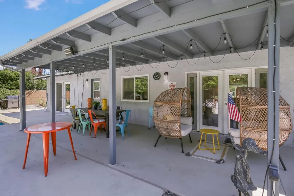 1962 E Baristo Road Palm Springs, CA 92262
