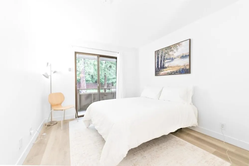 20700 4th Street #3 Saratoga, CA 95070