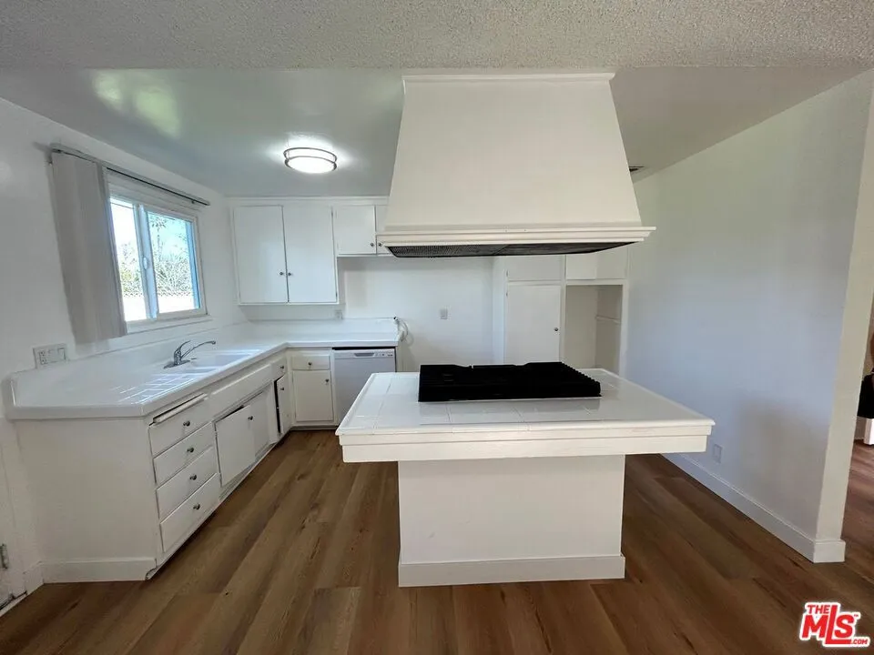 22739 Marlin Place West Hills, CA 91307