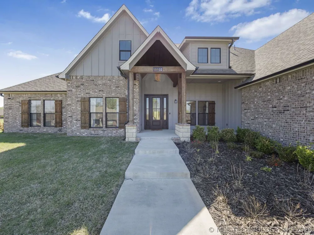 10102 Ratliff Drive Claremore, OK 74017