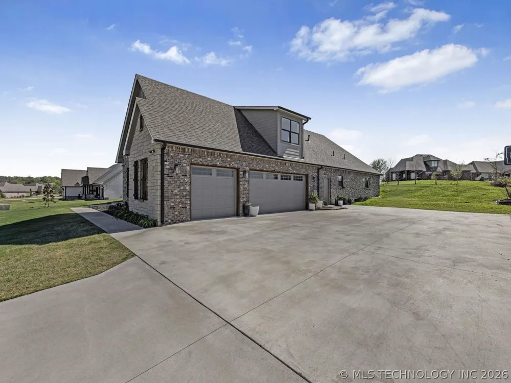 10102 Ratliff Drive Claremore, OK 74017