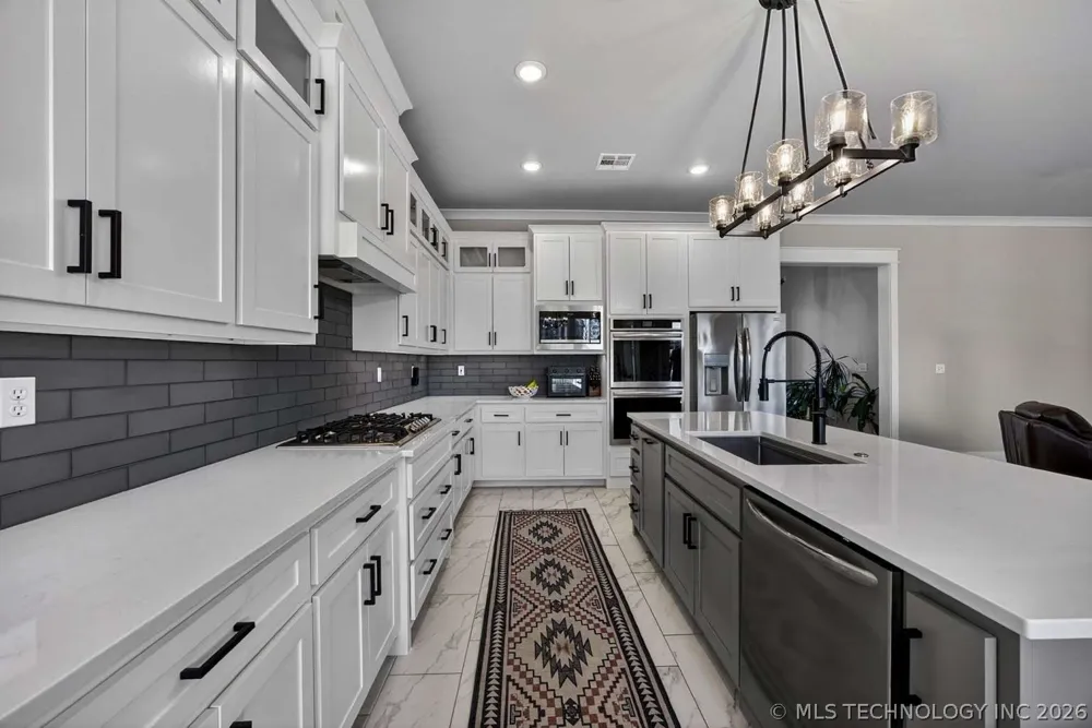 10102 Ratliff Drive Claremore, OK 74017