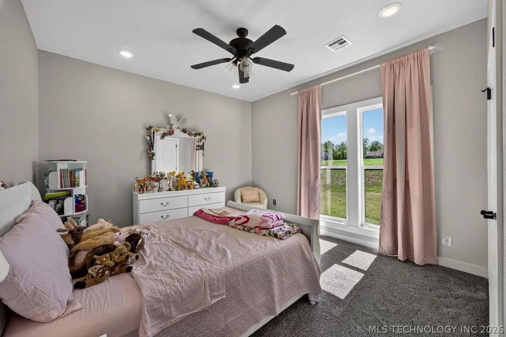 10102 Ratliff Drive Claremore, OK 74017