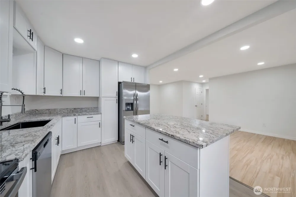 904 B STREET SE Auburn, WA 98002