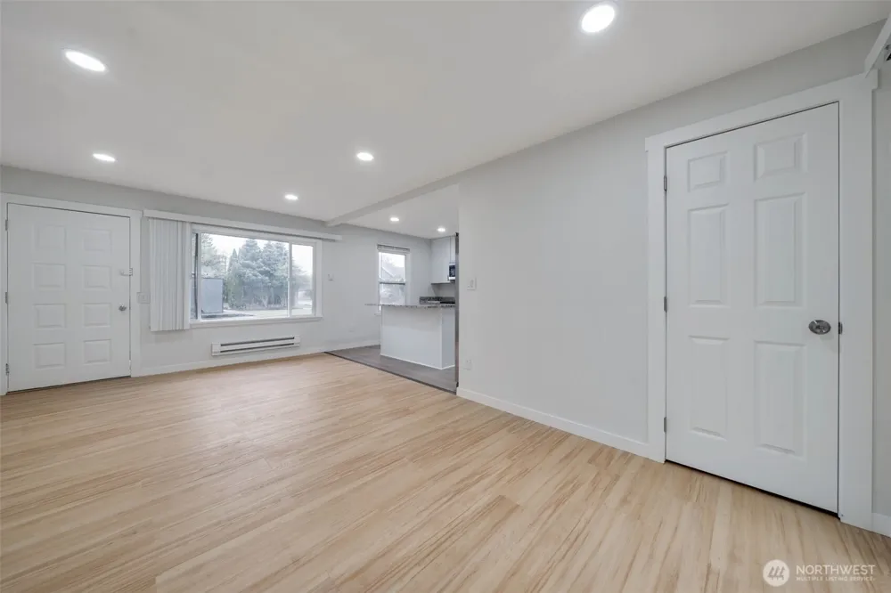 904 B STREET SE Auburn, WA 98002