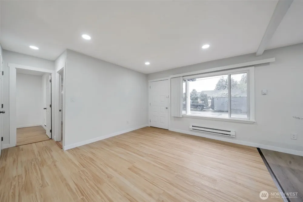 904 B STREET SE Auburn, WA 98002
