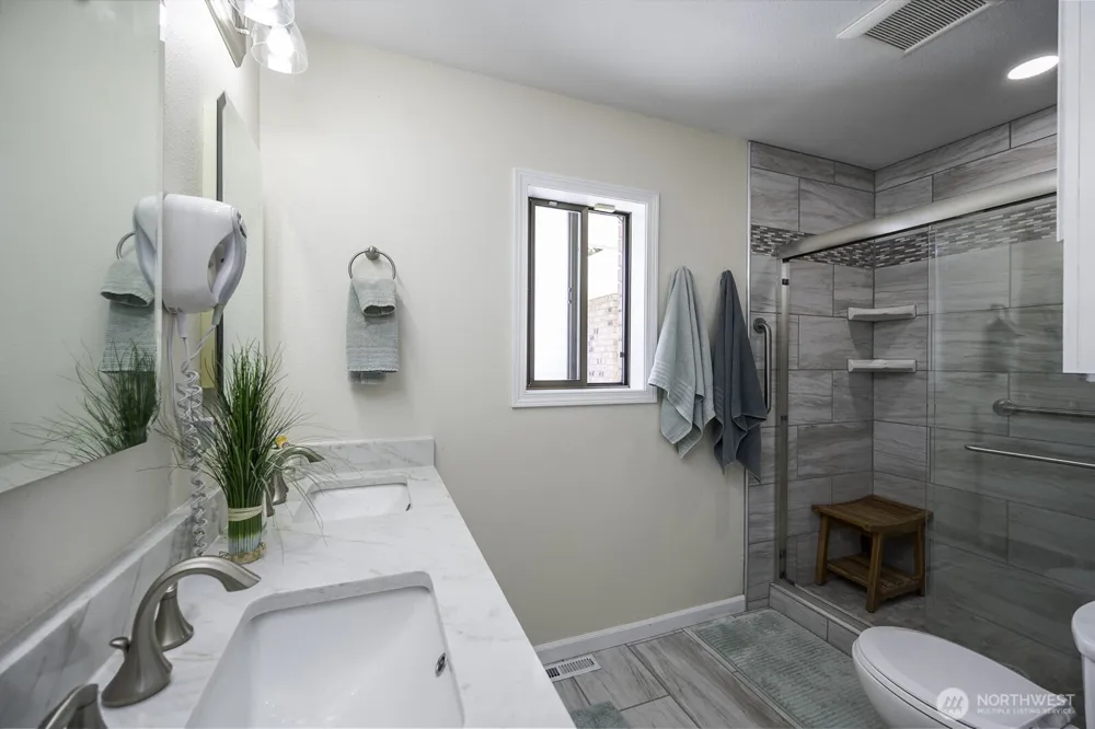 725 Canterbury Road NW Soap Lake, WA 98851