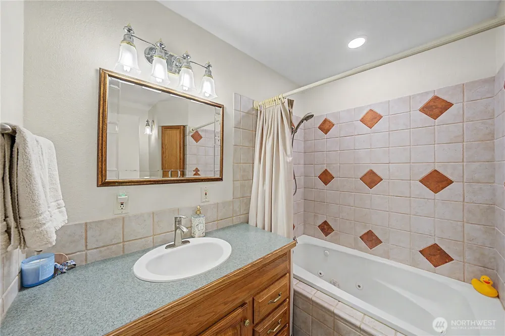 725 Canterbury Road NW Soap Lake, WA 98851