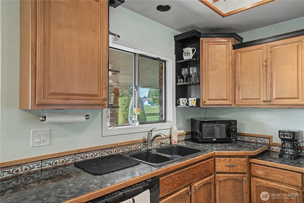 725 Canterbury Road NW Soap Lake, WA 98851