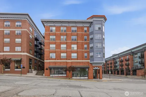 910 Harris Avenue #208