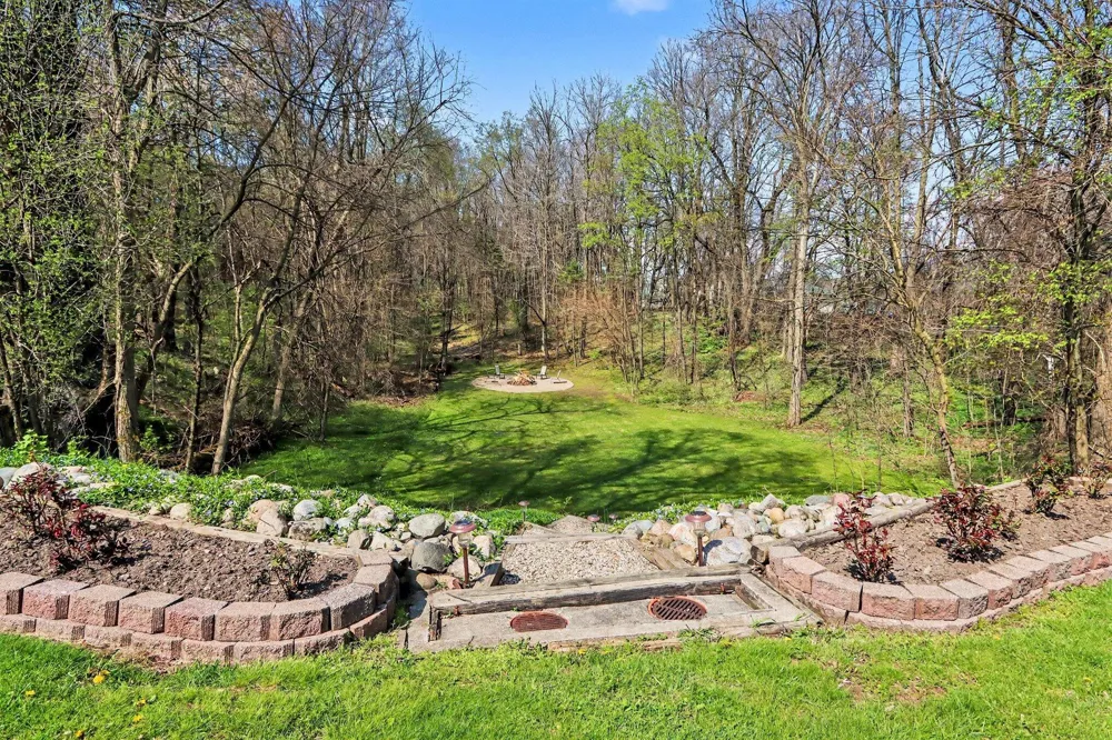 2828 W F AVENUE Cooper Charter Township, MI 49009