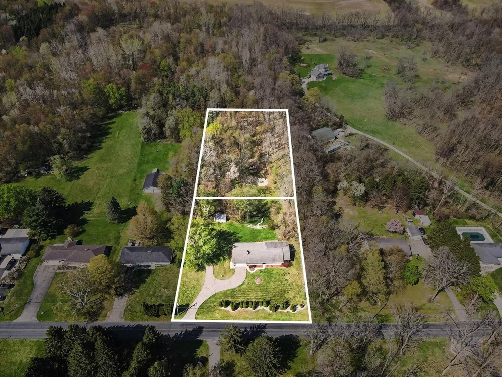 2828 W F AVENUE Cooper Charter Township, MI 49009