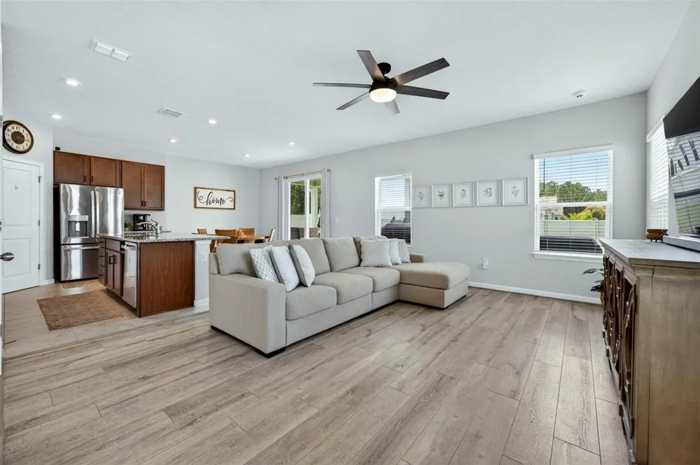 381 CRESTWIND DRIVE Daytona Beach, FL 32124