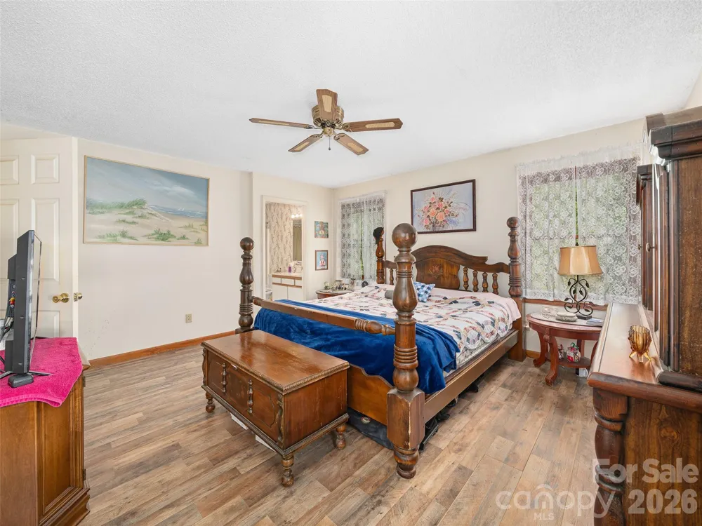 129 Kantagree Drive Bakersville, NC 28705