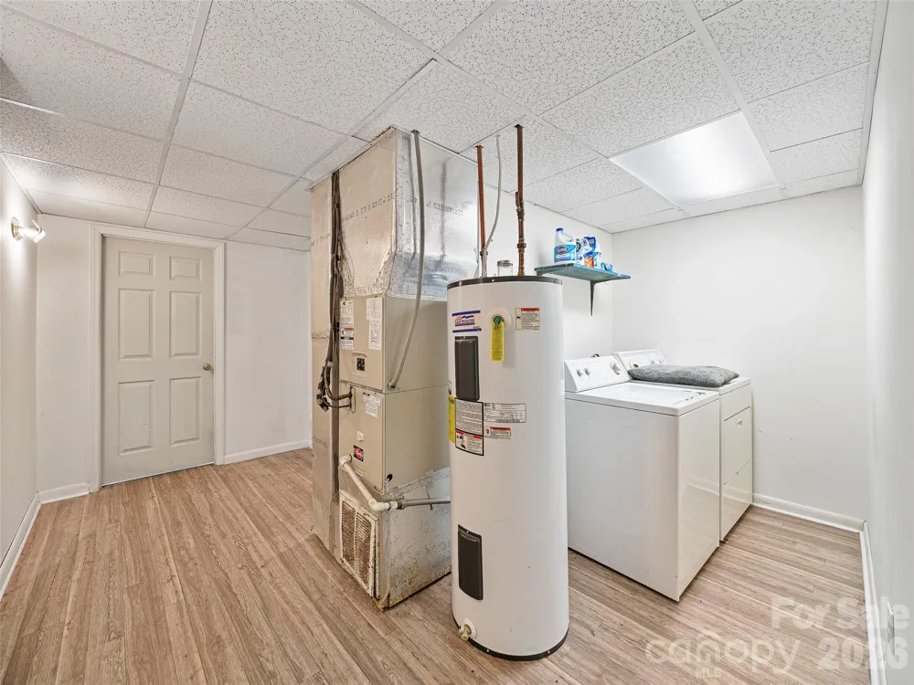 129 Kantagree Drive Bakersville, NC 28705