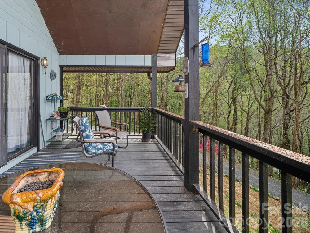 129 Kantagree Drive Bakersville, NC 28705