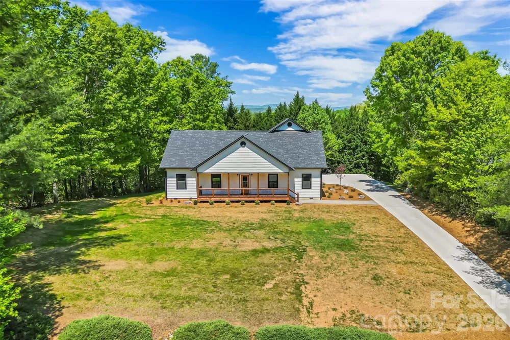 438 Plantation Drive Marion, NC 28752