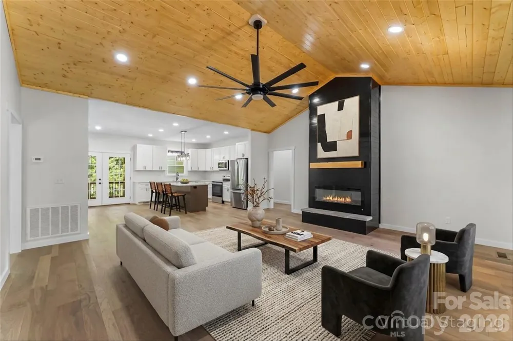 438 Plantation Drive Marion, NC 28752