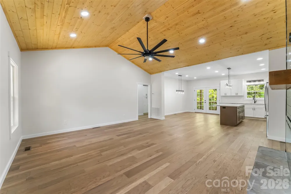 438 Plantation Drive Marion, NC 28752