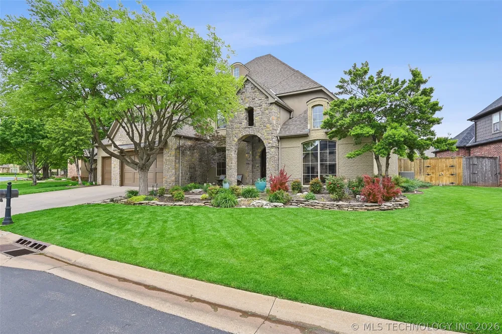 11307 S College Avenue Tulsa, OK 74137