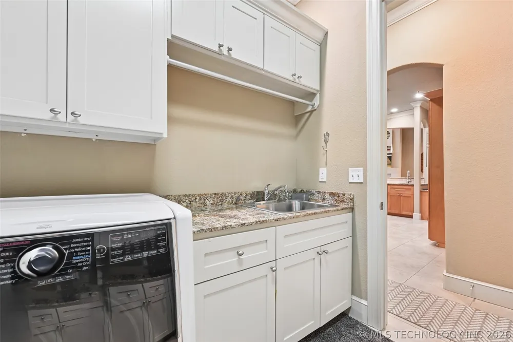 11307 S College Avenue Tulsa, OK 74137