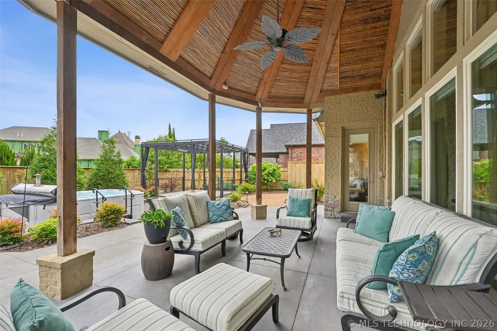 11307 S College Avenue Tulsa, OK 74137