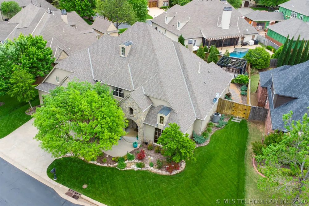 11307 S College Avenue Tulsa, OK 74137