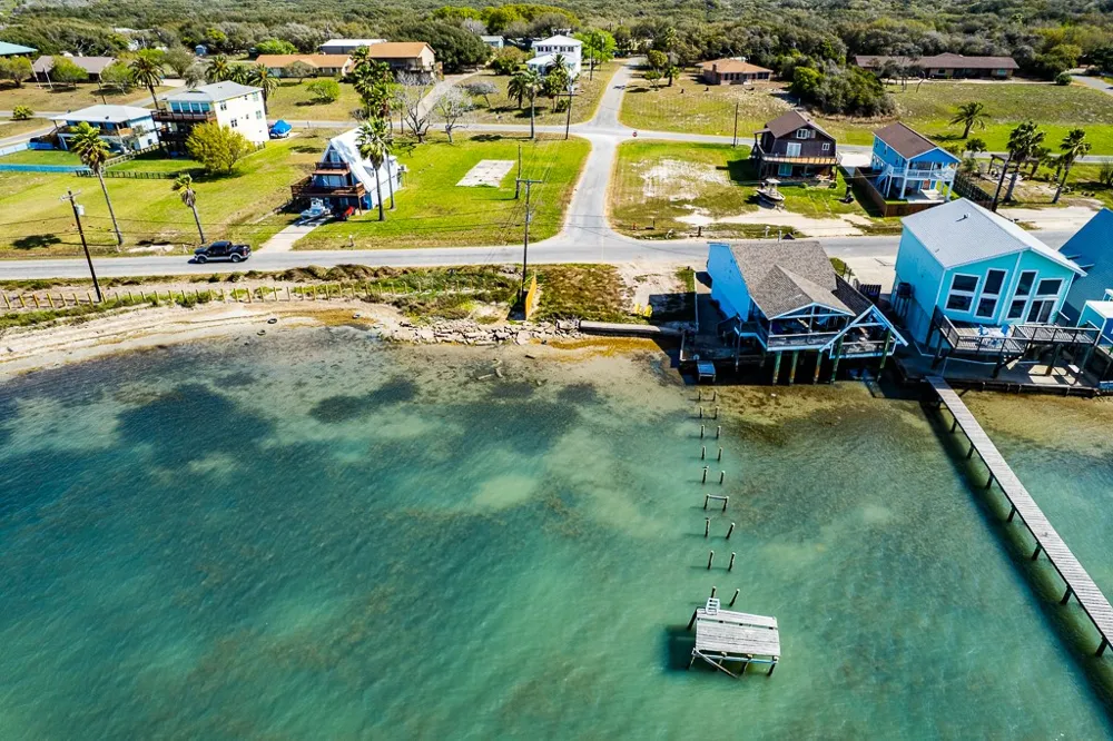 1008 Bayshore Drive Ingleside, TX 78362