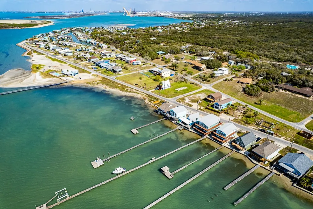 1008 Bayshore Drive Ingleside, TX 78362