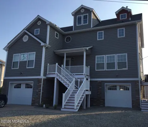 34 Harborside Drive E