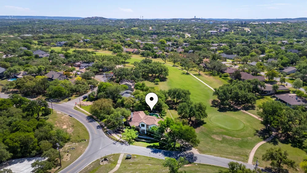 402 Zephyr Street Lakeway, TX 78734
