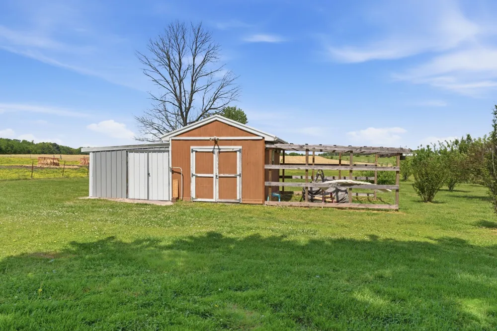 404 Logan Chapel Rd Hillsboro, TN 37342