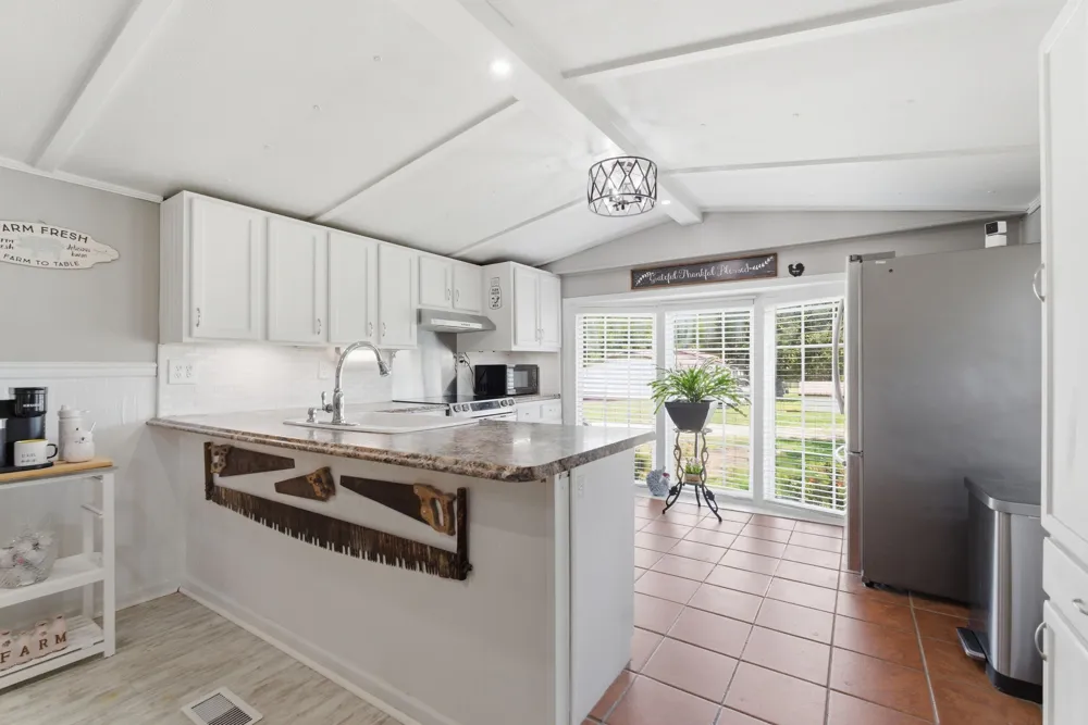 404 Logan Chapel Rd Hillsboro, TN 37342
