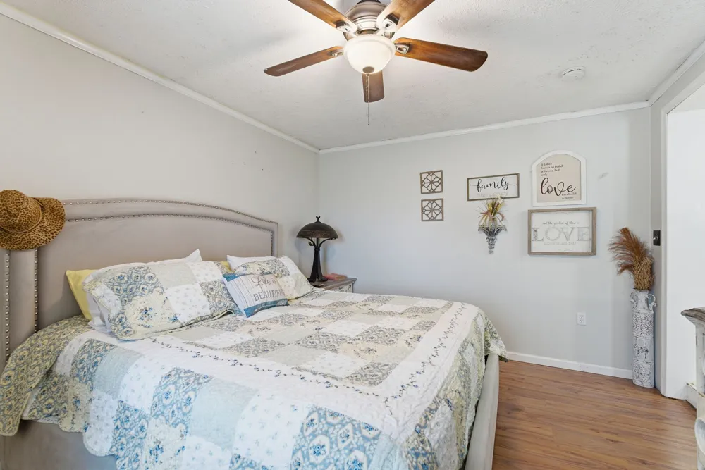 404 Logan Chapel Rd Hillsboro, TN 37342