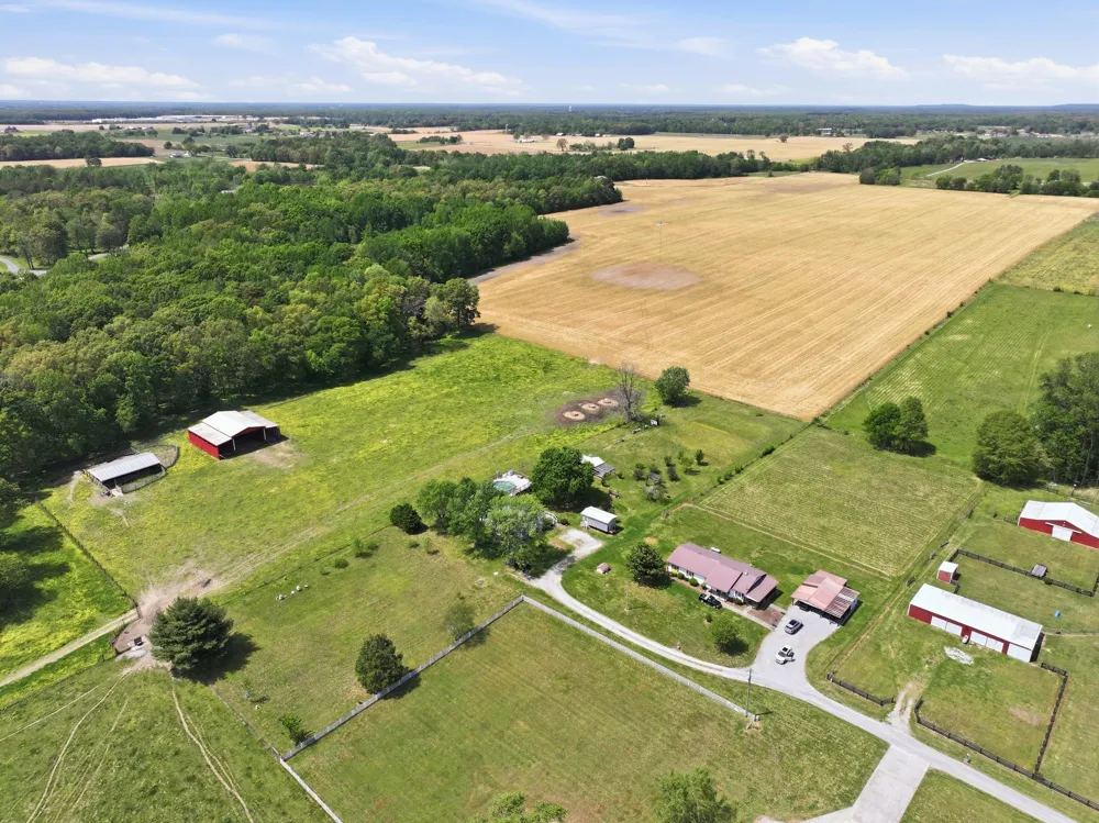 404 Logan Chapel Rd Hillsboro, TN 37342