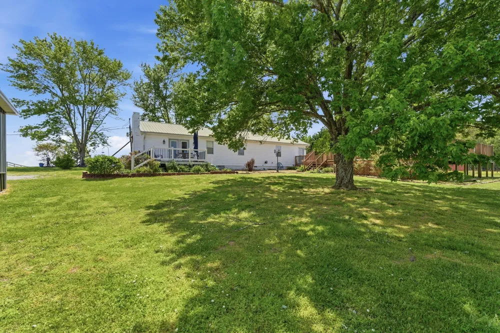 404 Logan Chapel Rd Hillsboro, TN 37342