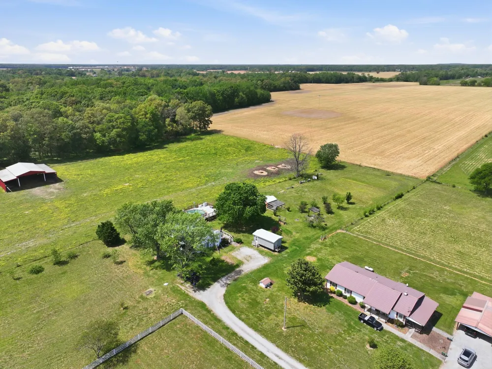 404 Logan Chapel Rd Hillsboro, TN 37342