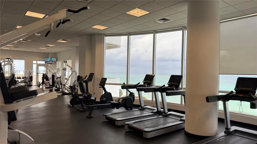 6365 Collins Ave #906 Miami Beach, FL 33141