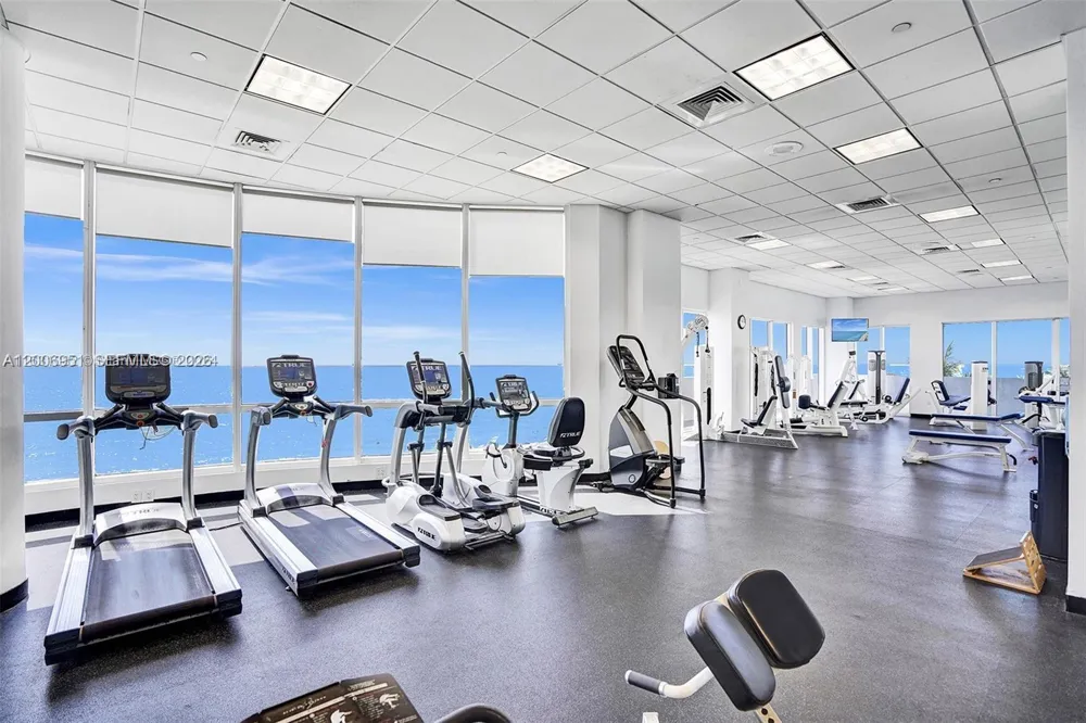 6365 Collins Ave #906 Miami Beach, FL 33141