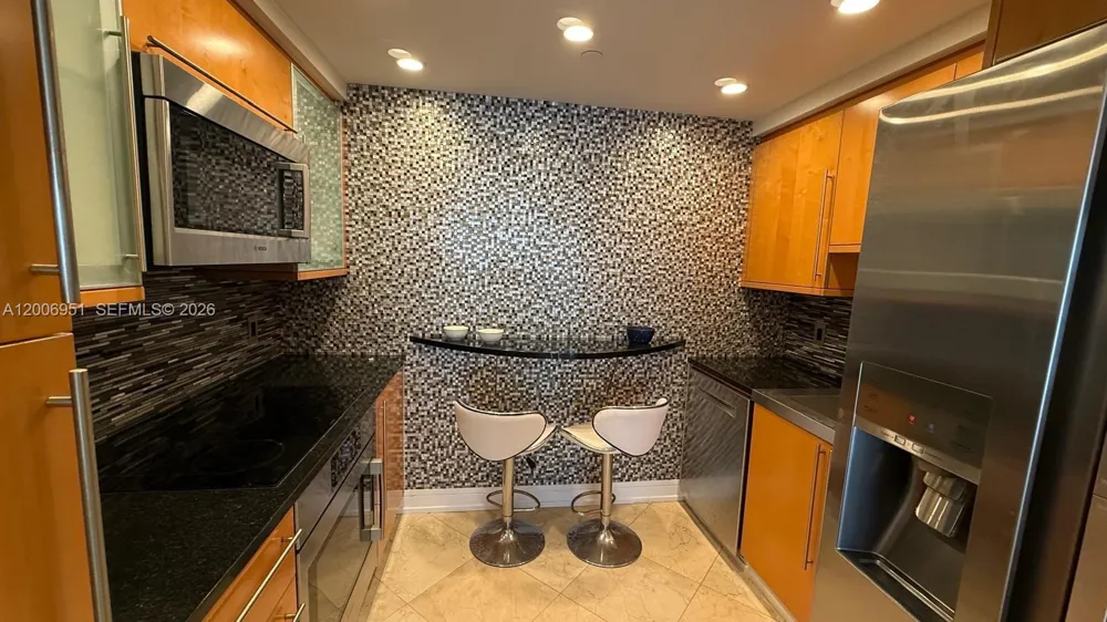 6365 Collins Ave #906 Miami Beach, FL 33141