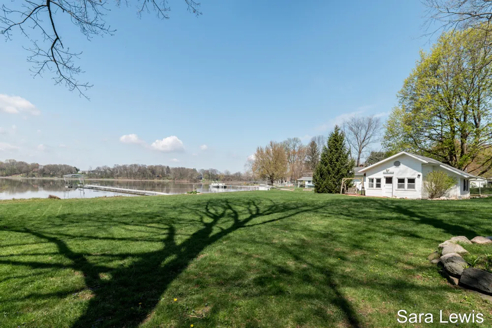 15710 Rich Lane Hickory Corners, MI 49060