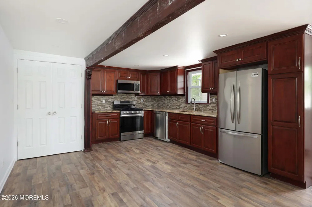 136 Raritan Avenue Keansburg, NJ 07734