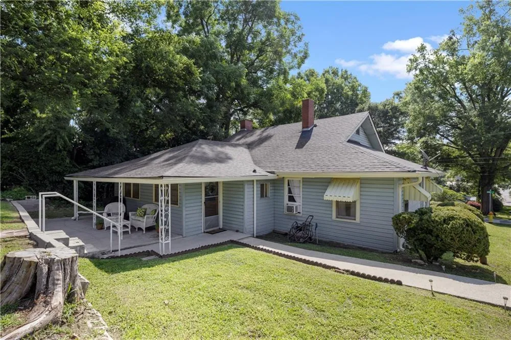 310 Georgia Avenue Summerville, GA 30747