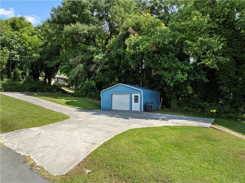 310 Georgia Avenue Summerville, GA 30747