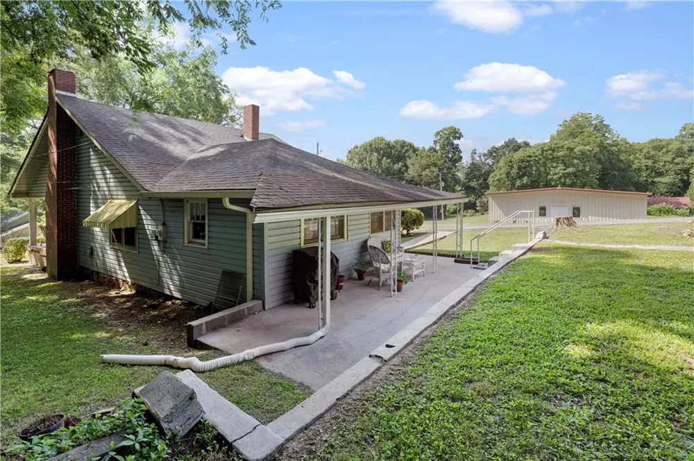 310 Georgia Avenue Summerville, GA 30747