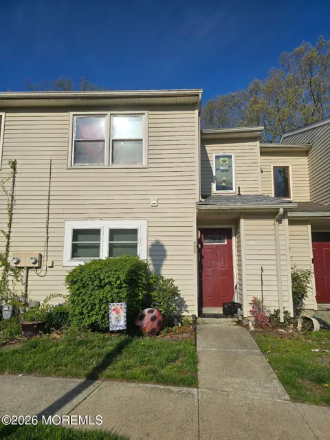 111 Pin Oak Lane
