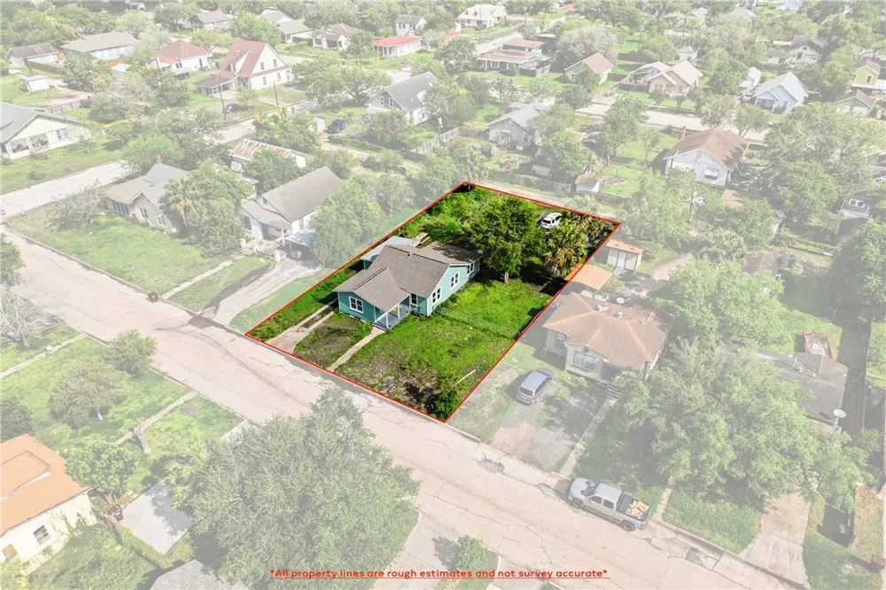 516 E Johnston Avenue Kingsville, TX 78363