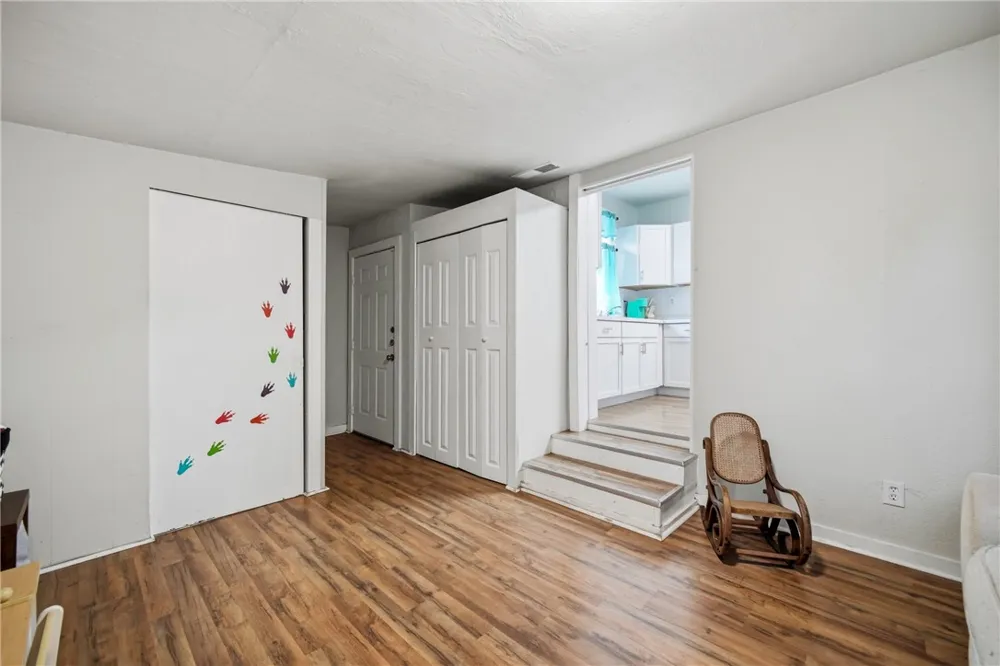 516 E Johnston Avenue Kingsville, TX 78363