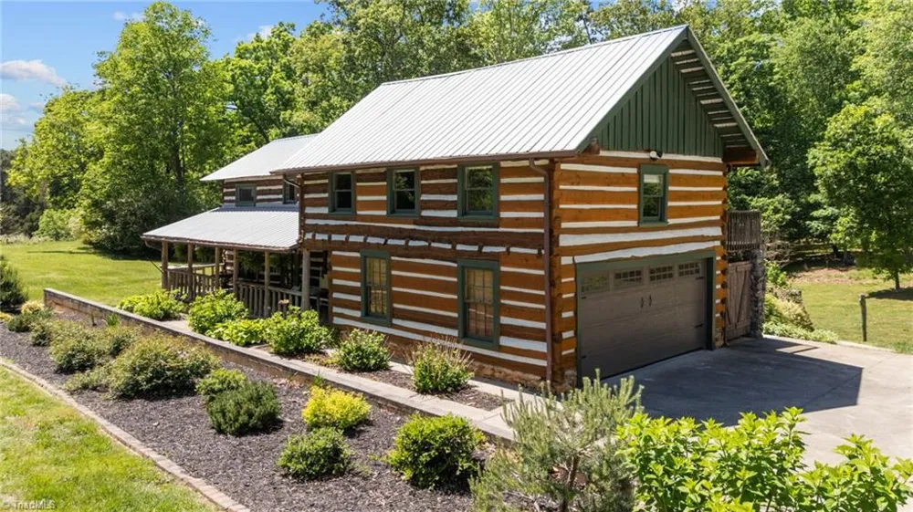 9584 Creek Farm Road Tobaccoville, NC 27050