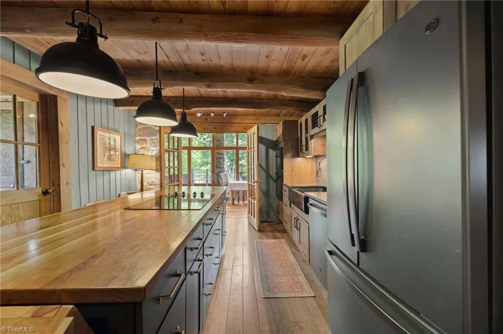 9584 Creek Farm Road Tobaccoville, NC 27050